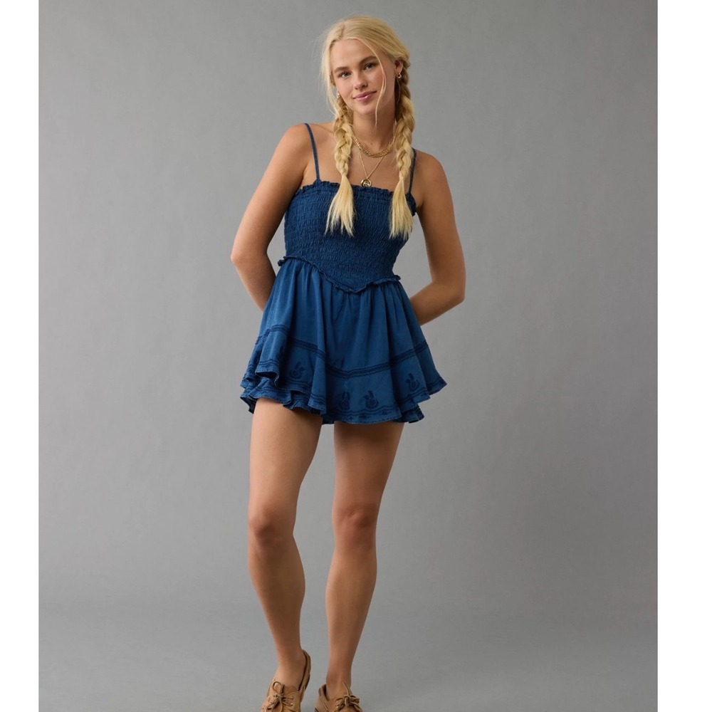 American Eagle M Smocked Embroidered Skort Romper Blue Boho Festival Western